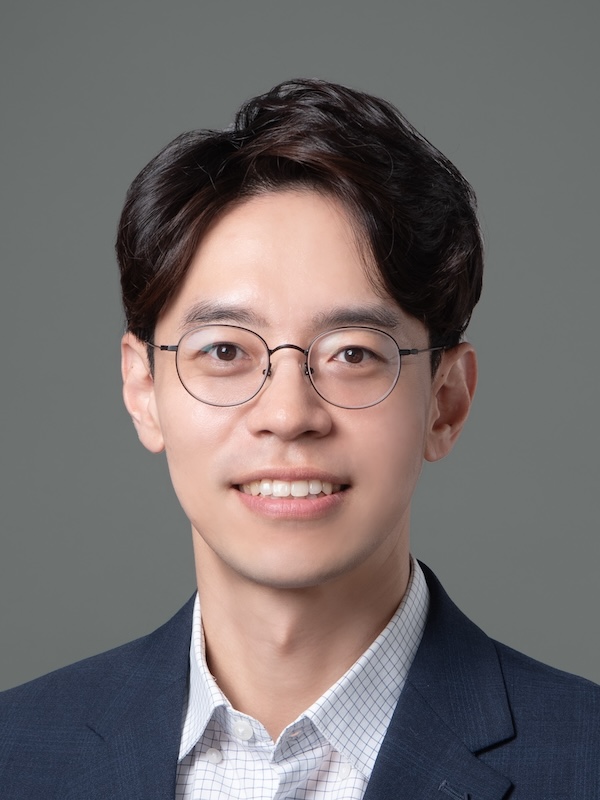 Dongwoo Kim